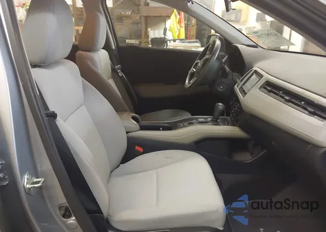 2019 Honda Hr-V Lx z USA, uszkodzony, nr VIN 3CZRU6H36KG708534